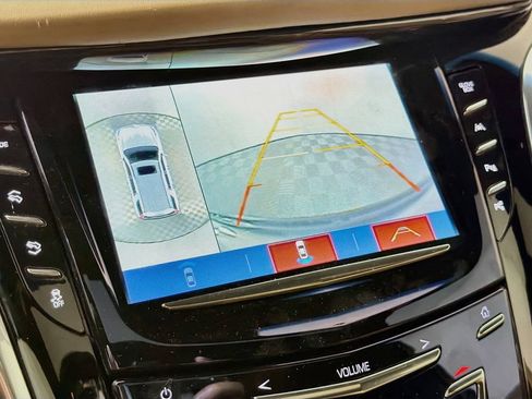 Used 2019 Cadillac Escalade Platinum AWD/4WD image 18