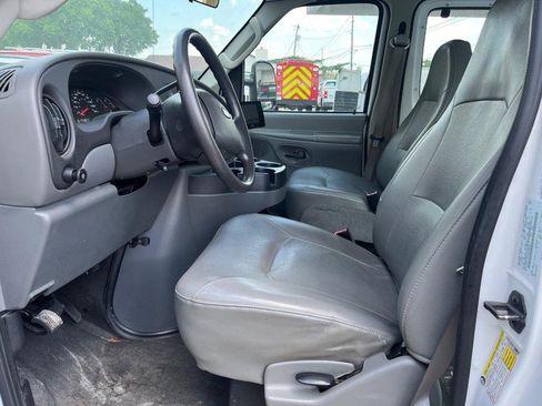 Used 2008 Ford E-150 and Econoline 150 image 7