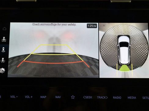 Used 2023 Hyundai Tucson Limited image 48