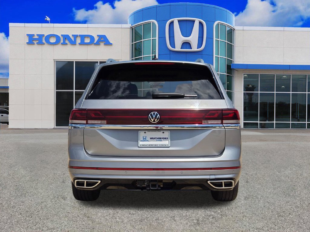 Used 2025 Volkswagen Atlas SEL Premium R-Line AWD/4WD image 4