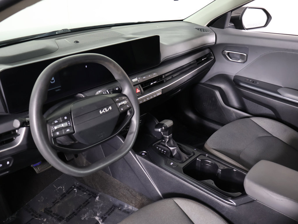 Used 2025 Kia K4 FWD image 23