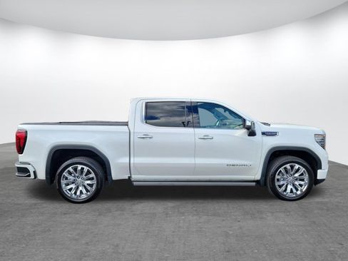 Used 2025 GMC Sierra 1500 Denali w/ Denali Reserve Package AWD/4WD image 4