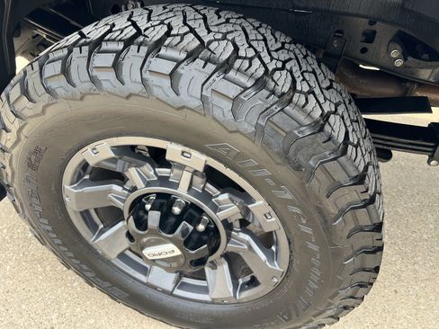 Used 2024 Ford F350 Lariat w/ Lariat Ultimate Package AWD/4WD image 7