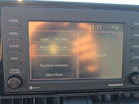 Used 2022 Toyota RAV4 LE image 19