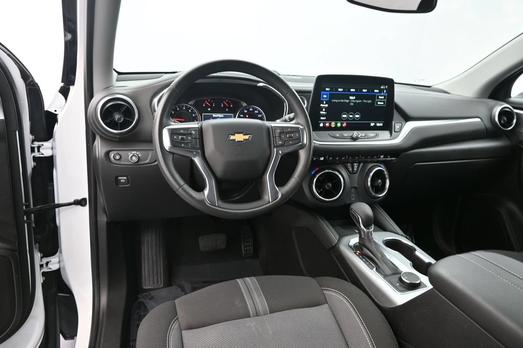 Used 2023 Chevrolet Blazer LT w/ Convenience Package FWD image 18