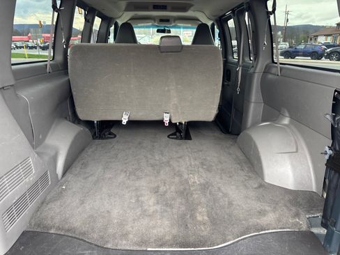 Used 2017 Chevrolet Express 2500 LS image 18