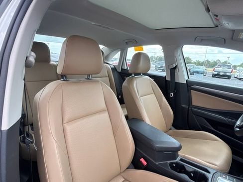 Used 2020 Volkswagen Jetta SEL FWD image 17