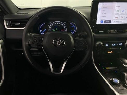 Used 2025 Toyota RAV4 XSE AWD/4WD image 20