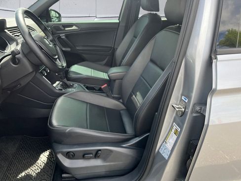 Used 2021 Volkswagen Tiguan SE R-Line image 8