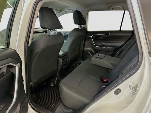 Used 2024 Toyota RAV4 LE image 29