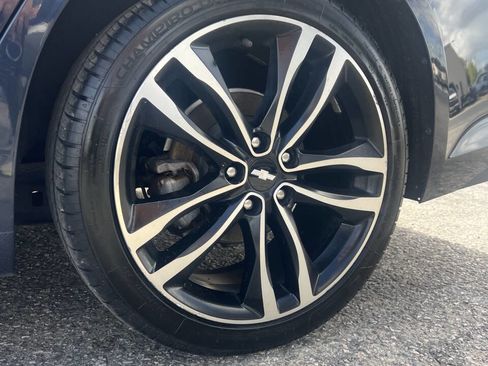 Used 2016 Chevrolet Malibu Premier w/ Driver Confidence Package II image 9