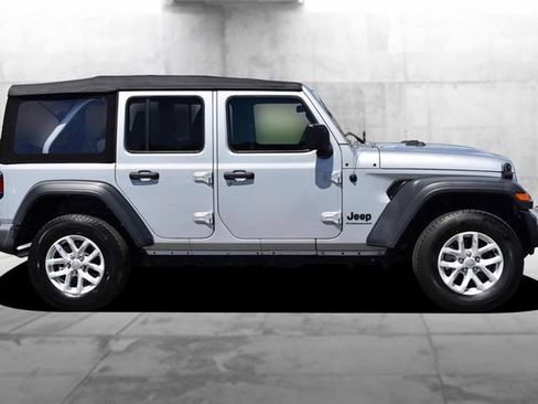 Used 2023 Jeep Wrangler Unlimited Sport AWD/4WD image 5