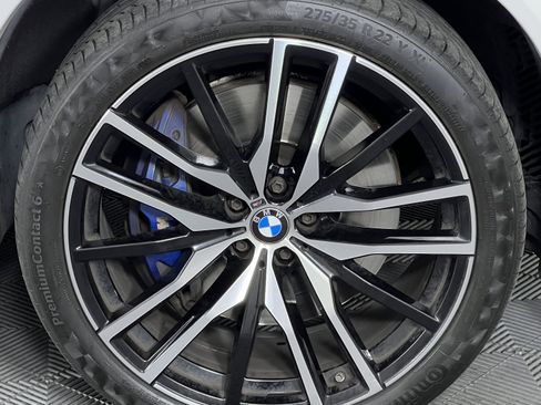 Used 2022 BMW X5 M50i w/ Dynamic Handling Package image 15
