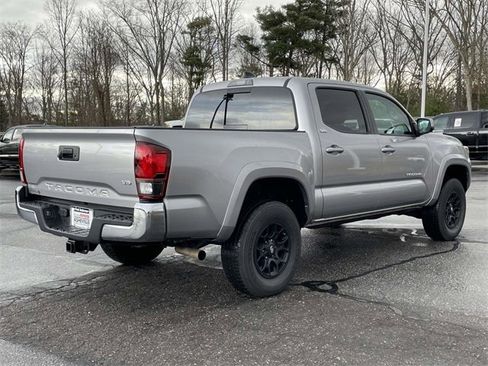 Used 2020 Toyota Tacoma SR5 image 5