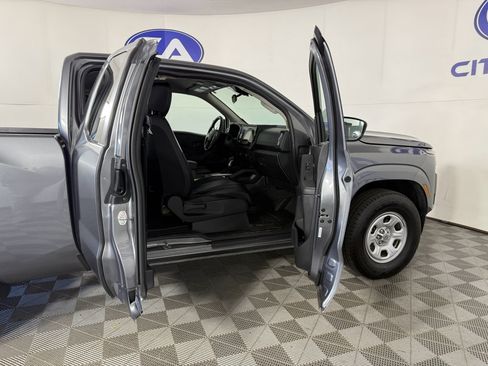 Used 2025 Nissan Frontier S image 14