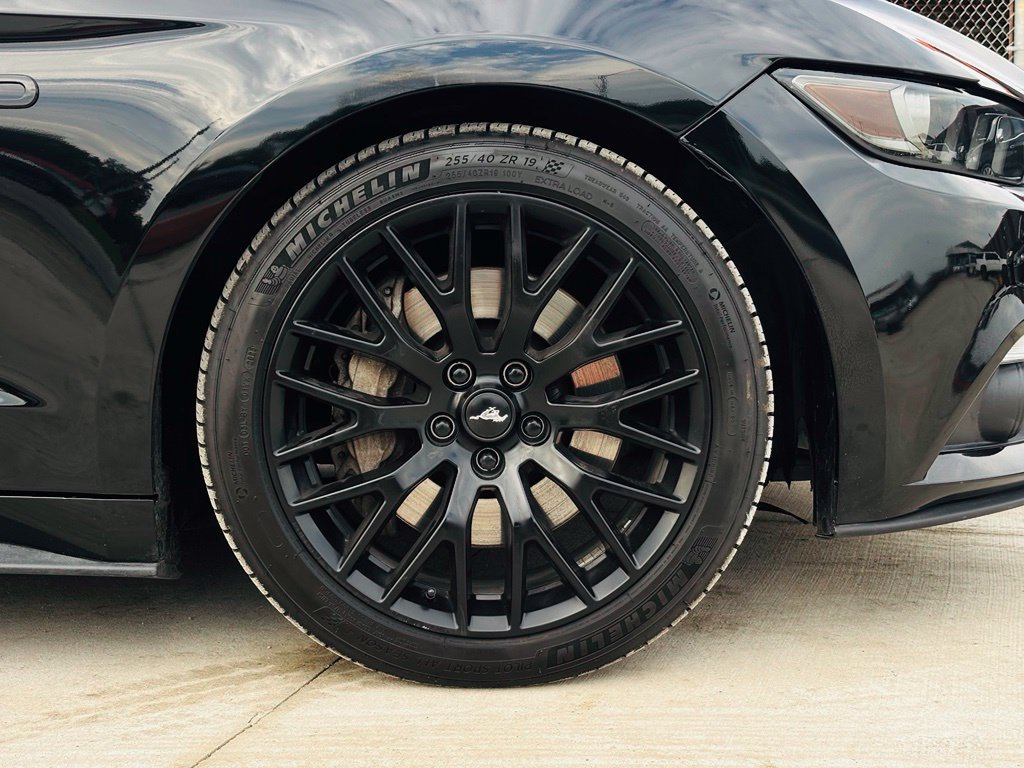 Used 2017 Ford Mustang GT Premium RWD image 25
