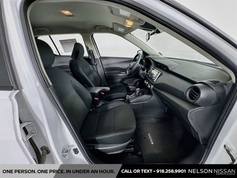 Certified 2025 Nissan Kicks Play S FWD image 25