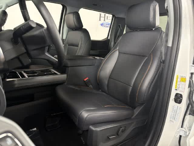 New 2026 Ford F250 Lariat w/ Black Appearance Package AWD/4WD image 18
