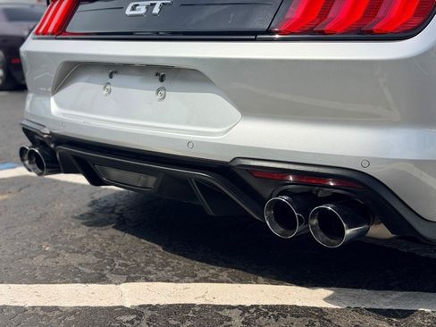 Used 2018 Ford Mustang GT Premium RWD image 8