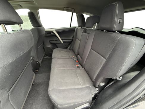 Used 2018 Toyota RAV4 XLE image 16