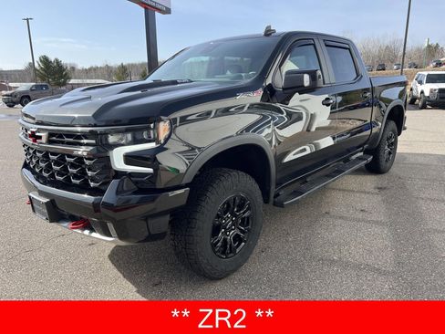 Used 2022 Chevrolet Silverado 1500 ZR2 w/ Technology Package image 4