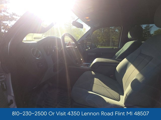 Used 2015 Ford F250 XLT w/ XLT Premium Package AWD/4WD image 12