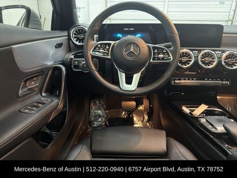 Used 2022 Mercedes-Benz A 220 image 22