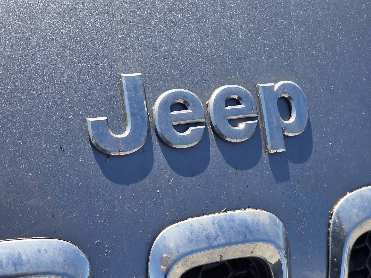 Used 2015 Jeep Cherokee Limited w/ Trailer Tow Group FWD image 12