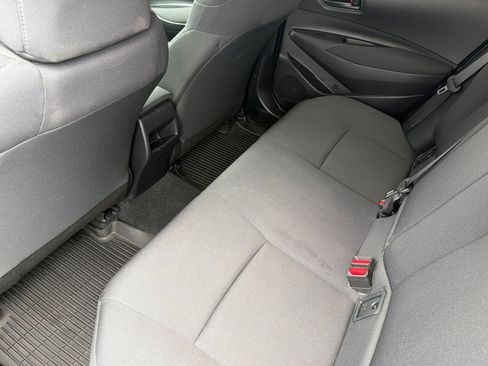 Used 2022 Toyota Corolla LE FWD image 13