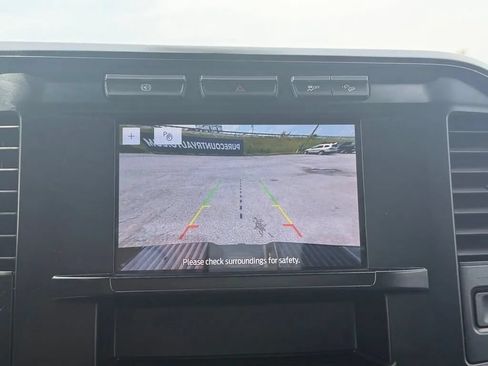 Used 2024 Ford F250 XLT w/ FX4 Off-Road Package AWD/4WD image 9
