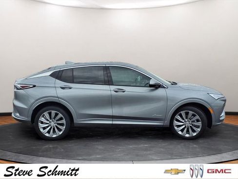 Certified 2025 Buick Envista Avenir image 30