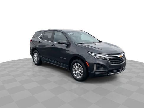 Certified 2022 Chevrolet Equinox LT image 2