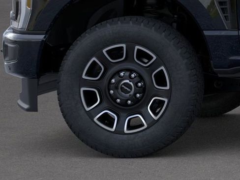 New 2026 Ford F350 Platinum w/ FX4 Off-Road Package image 19