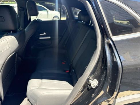 Used 2025 Mercedes-Benz GLA 250 image 14