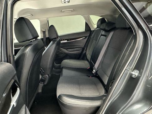 Used 2025 Kia Seltos S FWD image 15