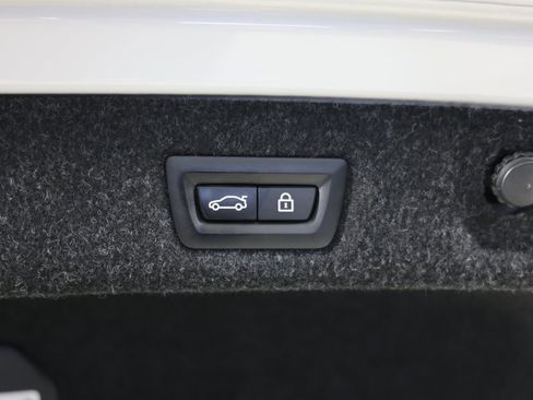 Used 2023 BMW 530i xDrive image 32