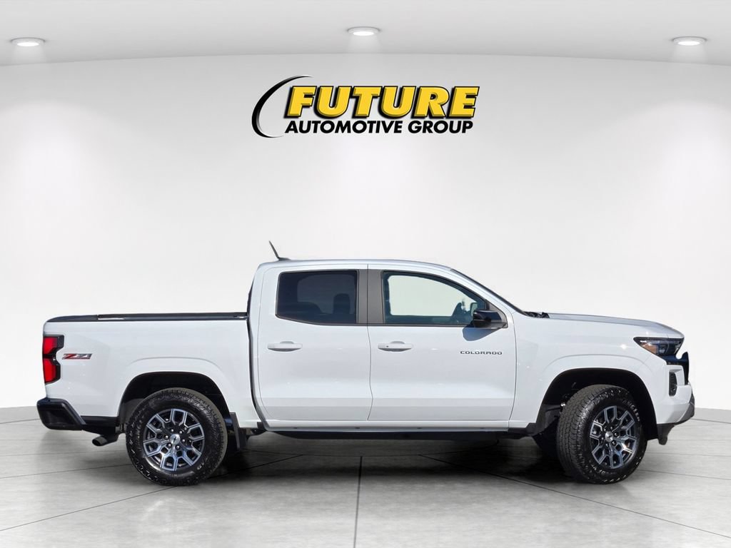 Used 2026 Chevrolet Colorado Z71 AWD/4WD image 3