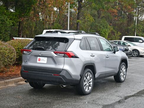 Certified 2023 Toyota RAV4 XLE Premium image 4