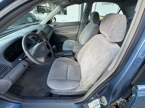Used 2003 Toyota Camry XLE FWD image 11