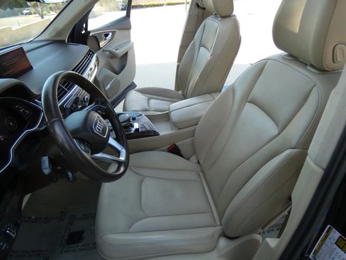 Used 2018 Audi Q7 3.0T Premium Plus w/ Premium Plus Package image 62