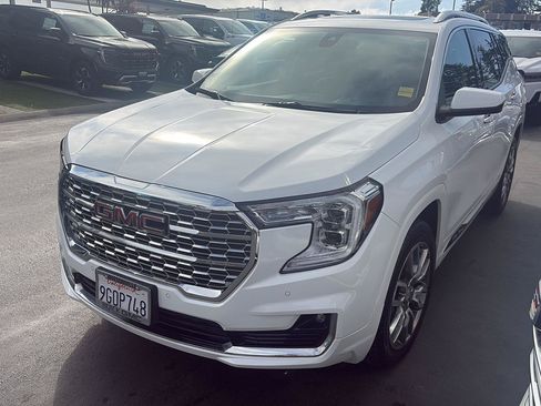Used 2023 GMC Terrain Denali AWD/4WD image 6
