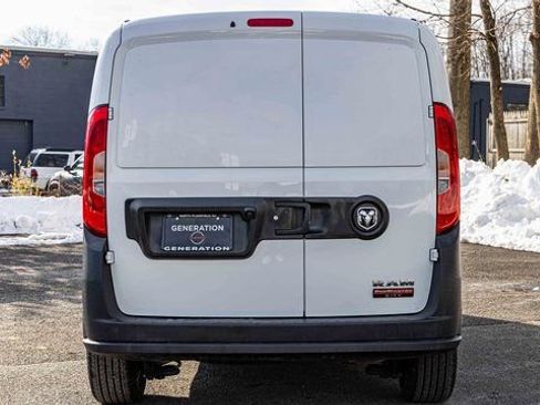 Used 2021 RAM ProMaster City Tradesman image 5