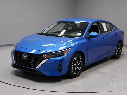 Certified 2024 Nissan Sentra SV FWD image 6