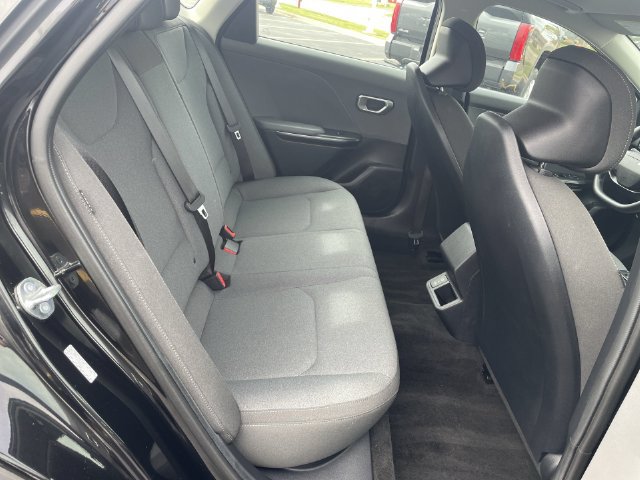 Used 2025 Kia K4 FWD image 36