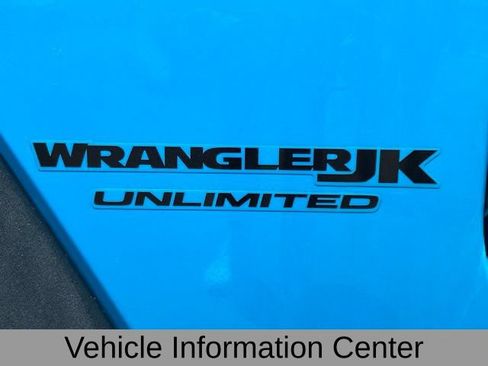 Used 2018 Jeep Wrangler Unlimited Rubicon w/ Cold Weather Group AWD/4WD image 14