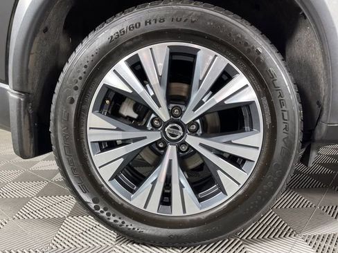 Used 2021 Nissan Rogue SV w/ Premium Package image 16