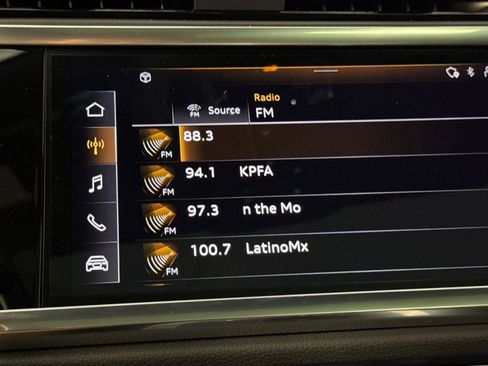 Used 2025 Audi Q3 2.0T Premium w/ Convenience Package image 18