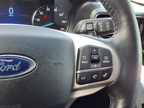Used 2020 Ford Explorer XLT w/ Equipment Group 202A AWD/4WD image 22