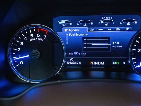 Used 2019 Ford F150 Lariat w/ Equipment Group 502A Luxury image 9