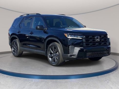 New 2026 Honda Pilot Sport image 3
